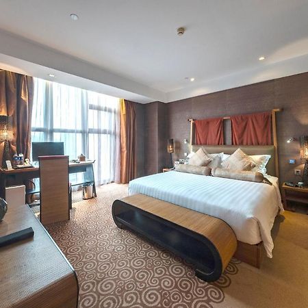 Christian'S Hotel Luoyang ลั่วหยาง ภายนอก รูปภาพ