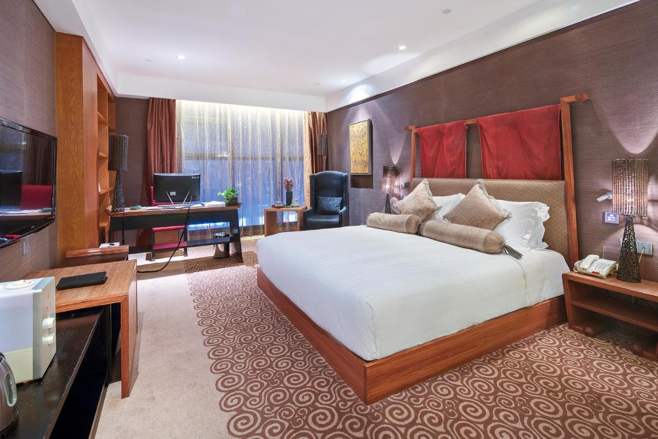 Christian'S Hotel Luoyang ลั่วหยาง ภายนอก รูปภาพ