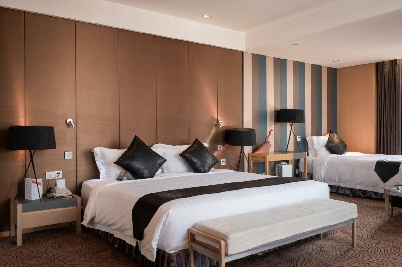 Christian'S Hotel Luoyang ลั่วหยาง ภายนอก รูปภาพ