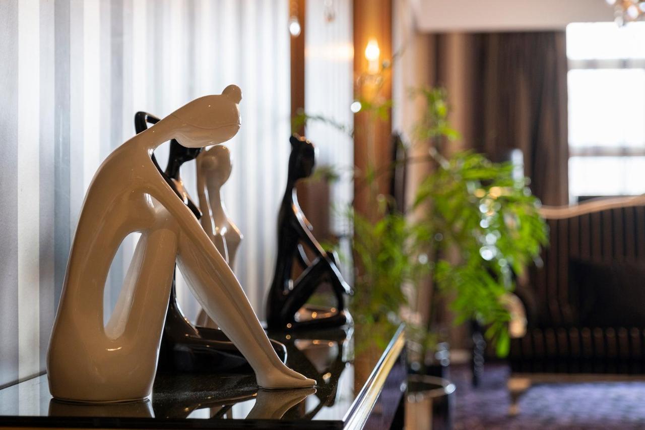 Christian'S Hotel Luoyang ลั่วหยาง ภายนอก รูปภาพ